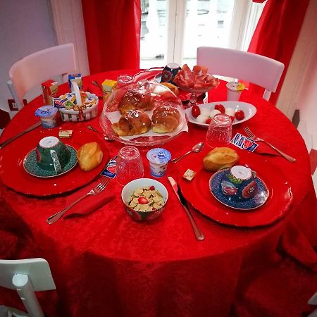 B&B Resta Cu Mme Napoli Ngoại thất bức ảnh