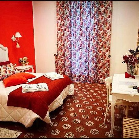 B&B Resta Cu Mme Napoli Ngoại thất bức ảnh