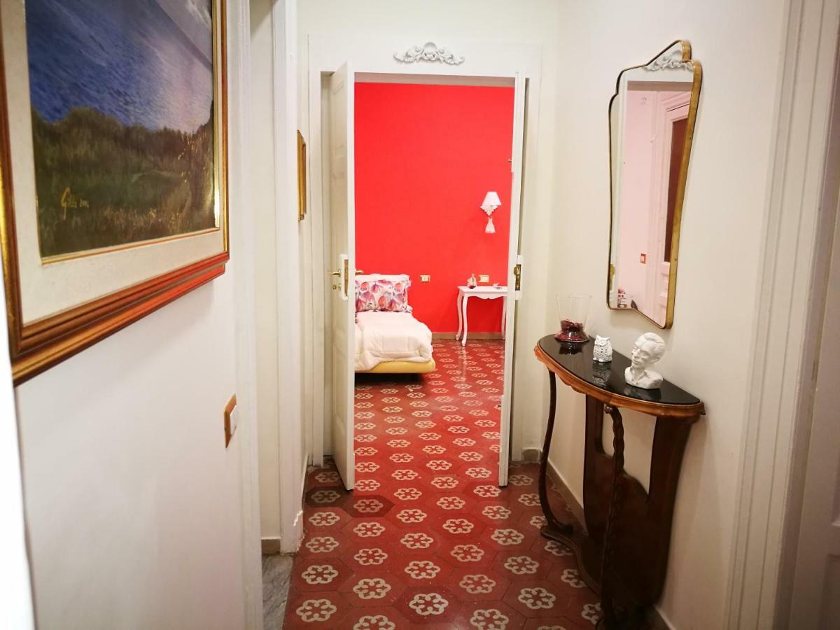 B&B Resta Cu Mme Napoli Ngoại thất bức ảnh
