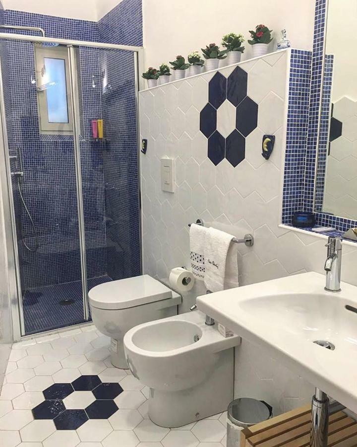 B&B Resta Cu Mme Napoli Ngoại thất bức ảnh