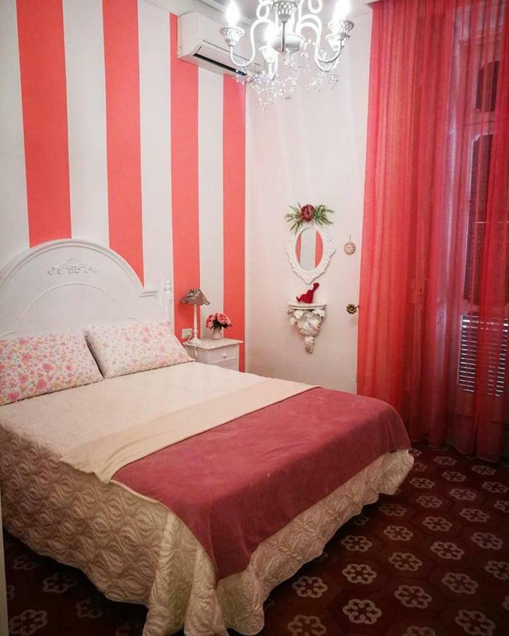 B&B Resta Cu Mme Napoli Ngoại thất bức ảnh